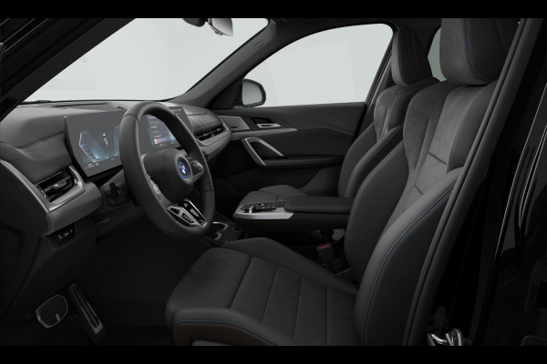 BMW X1 xDrive25e M-Sport - Pano - Trekhaak - Memoryzetel - Harman Kardon