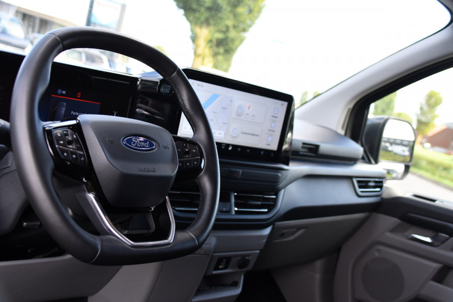 Ford Transit Custom 320 2.0 TDCI L2H1 Limited DC Adaptieve Cruise, 360 Camera, Carplay, Automaat, LED, 2 x Schuifdeur, Stoelverwarming, Virtual, 170pk, Sensoren, Uniek!