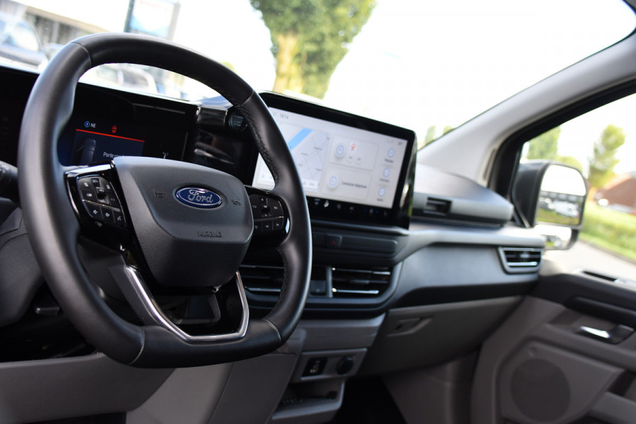 Ford Transit Custom 320 2.0 TDCI L2H1 Limited DC Adaptieve Cruise, 360 Camera, Carplay, Automaat, LED, 2 x Schuifdeur, Stoelverwarming, Virtual, 170pk, Sensoren, Uniek!