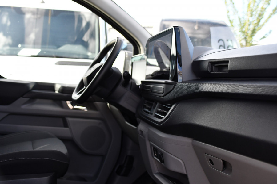 Ford Transit Custom 320 2.0 TDCI L2H1 Limited DC Adaptieve Cruise, 360 Camera, Carplay, Automaat, LED, 2 x Schuifdeur, Stoelverwarming, Virtual, 170pk, Sensoren, Uniek!