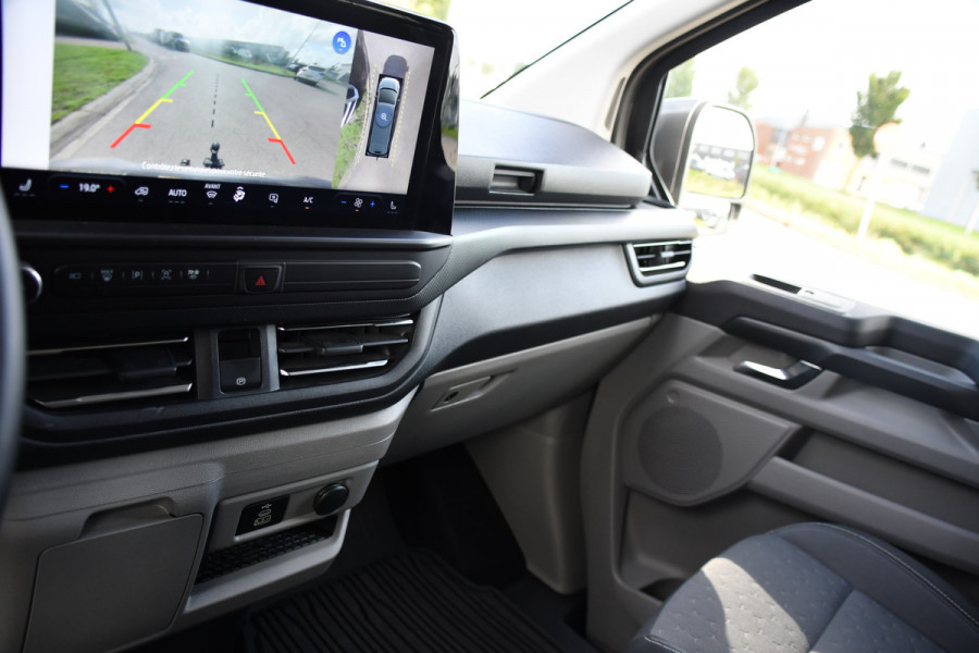 Ford Transit Custom 320 2.0 TDCI L2H1 Limited DC Adaptieve Cruise, 360 Camera, Carplay, Automaat, LED, 2 x Schuifdeur, Stoelverwarming, Virtual, 170pk, Sensoren, Uniek!