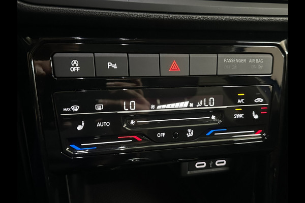 Volkswagen T-Cross 1.0 TSI Style DSG | ACC | Camera | CarPlay | 18 Inch | LED | Stoelverwarming
