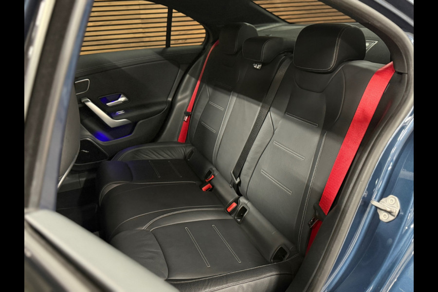 Mercedes-Benz A-Klasse AMG 35 4MATIC NIGHT Premium Plus | PANO | Burmester | Ambient | HuD | MultiBeam LED | Winter-Pakket |MBUX