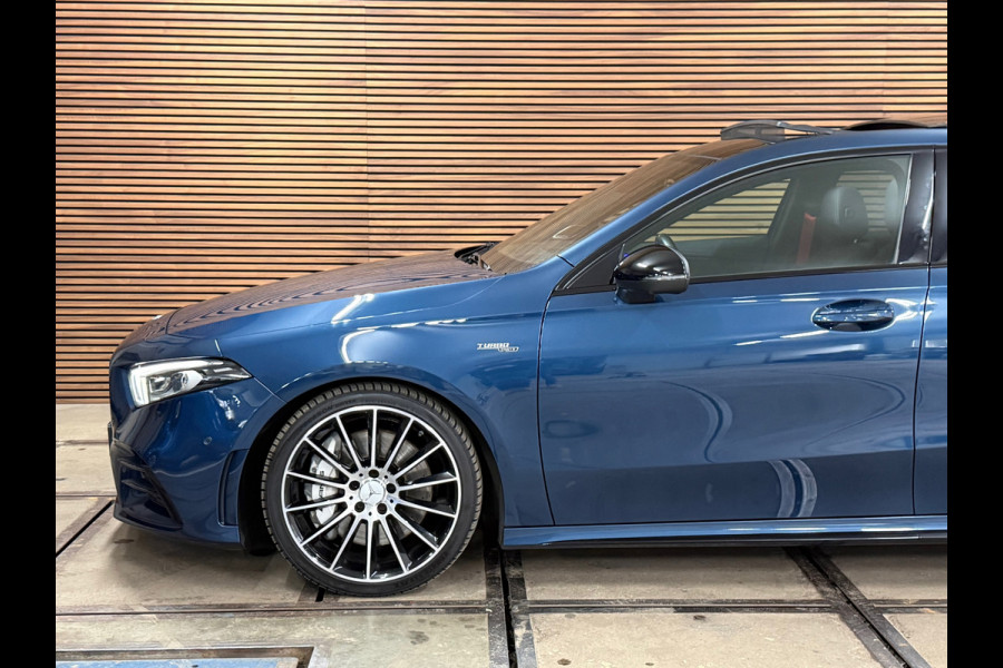 Mercedes-Benz A-Klasse AMG 35 4MATIC NIGHT Premium Plus | PANO | Burmester | Ambient | HuD | MultiBeam LED | Winter-Pakket |MBUX