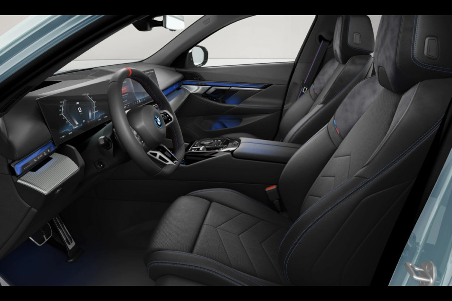 BMW i5 Touring M60 xDrive - Pano - Head-up - Adaptief Onderstel Prof