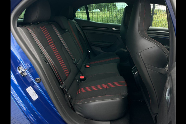 Renault Mégane 1.6 E-Tech Plug-In Hybrid 160 R.S. Line | Camera | PDC | Keyless |