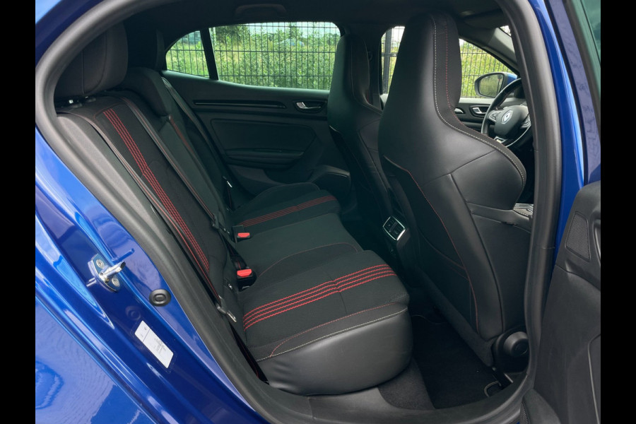 Renault Mégane 1.6 E-Tech Plug-In Hybrid 160 R.S. Line | Camera | PDC | Keyless |