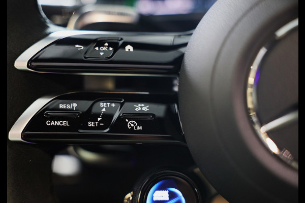 Mercedes-Benz E-Klasse AMG 53 4MATIC+ / Hyperscreen / Performance Zetels / Head Up / Verkoeling / 360 Camera / Memory / Open Pano