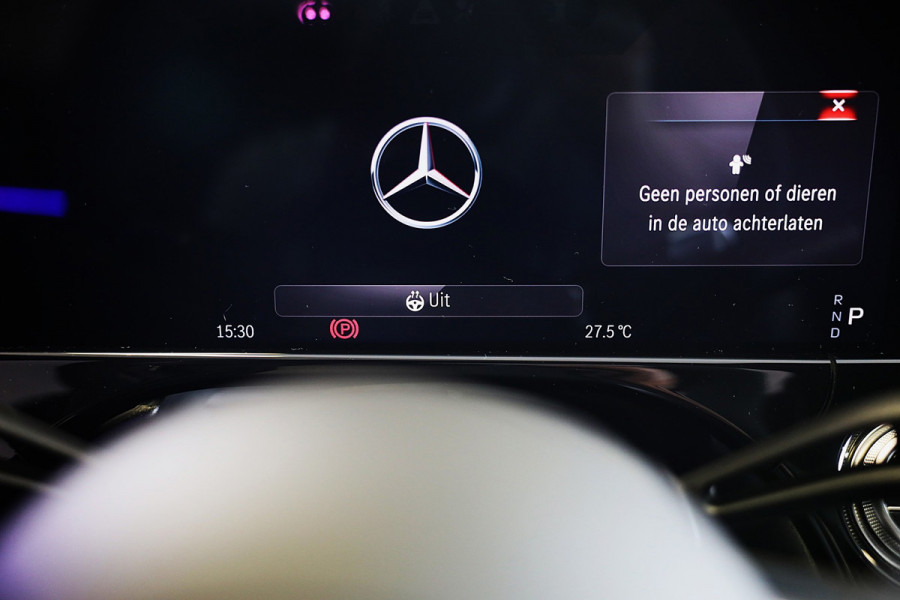 Mercedes-Benz E-Klasse AMG 53 4MATIC+ / Hyperscreen / Performance Zetels / Head Up / Verkoeling / 360 Camera / Memory / Open Pano