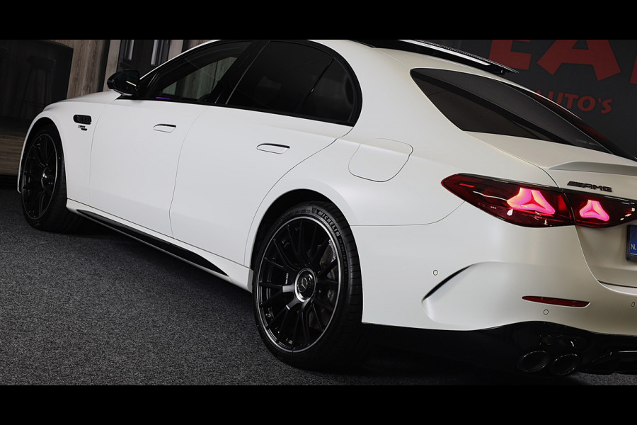 Mercedes-Benz E-Klasse AMG 53 4MATIC+ / Hyperscreen / Performance Zetels / Head Up / Verkoeling / 360 Camera / Memory / Open Pano