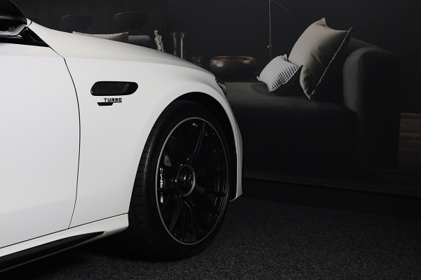 Mercedes-Benz E-Klasse AMG 53 4MATIC+ / Hyperscreen / Performance Zetels / Head Up / Verkoeling / 360 Camera / Memory / Open Pano
