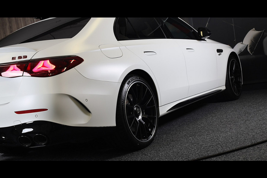 Mercedes-Benz E-Klasse AMG 53 4MATIC+ / Hyperscreen / Performance Zetels / Head Up / Verkoeling / 360 Camera / Memory / Open Pano