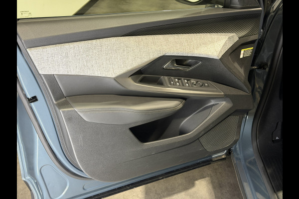 Peugeot E-5008 Allure Avantage 73 kWh 7p | Trekhaak | Keyless | Apple Carplay / Android Auto