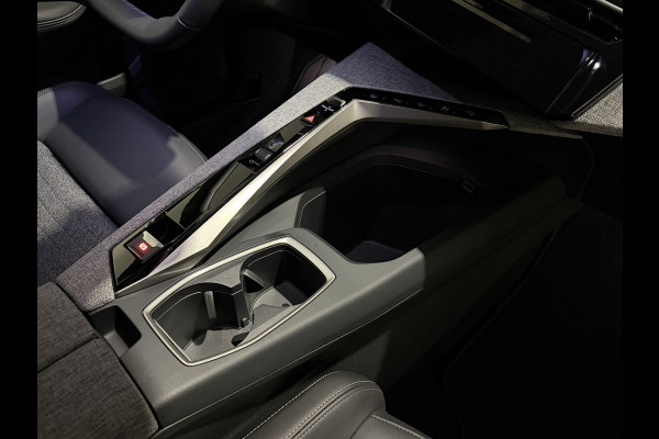 Peugeot E-5008 Allure Avantage 73 kWh 7p | Trekhaak | Keyless | Apple Carplay / Android Auto