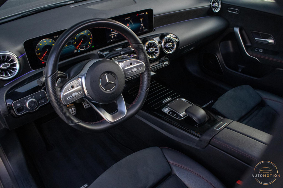 Mercedes-Benz A-Klasse 200 Business Solution AMG PANO CAMERA ACC BURMESTER MEMORY STOELVERWARMING