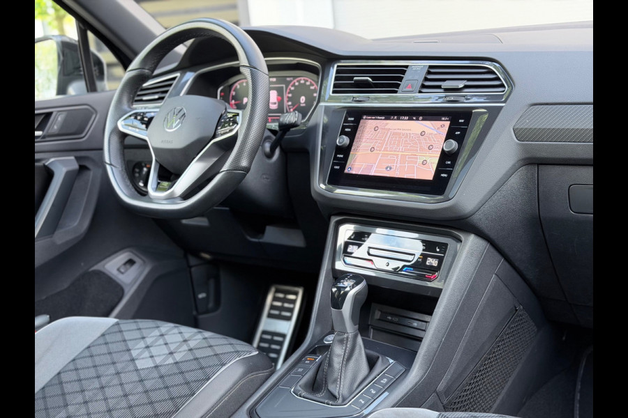 Volkswagen Tiguan 1.5 TSI R-Line Pano/Keylesa/Camera
