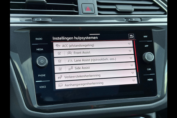 Volkswagen Tiguan 1.5 TSI R-Line Pano/Keylesa/Camera