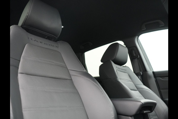 Honda CR-V 2.0 Black Edition MHEV 215pk Dealer O.H | Trekhaak Afn. | Adaptive Cruise | Camera | Sportstoelen Verwarmd | Keyless | Navigatie | DAB |  20"L.M