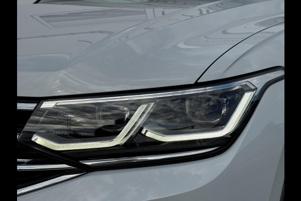 Volkswagen Tiguan 1.5 TSI R-Line Business+ NL-AUTO | PANODAK | LEDER | TREKHAAK| LED VERLICHTING