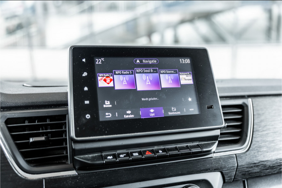 Renault Trafic 2.0 L2H1 150 PK DC | Dubbel cabine | 6-Zitter | Navigatie | Dodehoek | Camera | Trekhaak | CarPlay | Nieuwe APK | Trekhaak | Imperiaal | PDC V+A