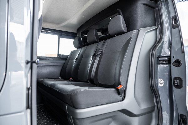 Renault Trafic 2.0 L2H1 150 PK DC | Dubbel cabine | 6-Zitter | Navigatie | Dodehoek | Camera | Trekhaak | CarPlay | Nieuwe APK | Trekhaak | Imperiaal | PDC V+A