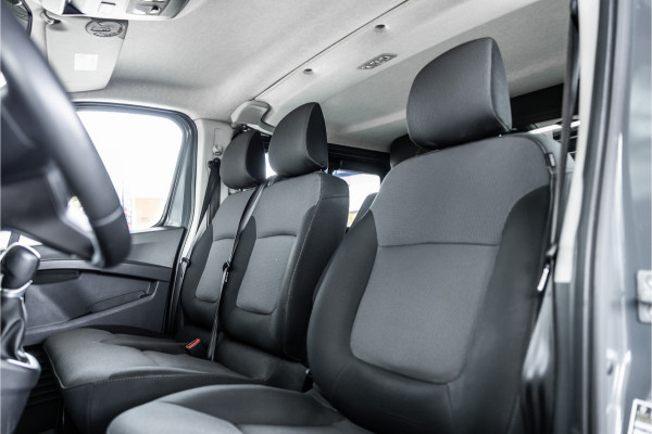 Renault Trafic 2.0 L2H1 150 PK DC | Dubbel cabine | 6-Zitter | Navigatie | Dodehoek | Camera | Trekhaak | CarPlay | Nieuwe APK | Trekhaak | Imperiaal | PDC V+A