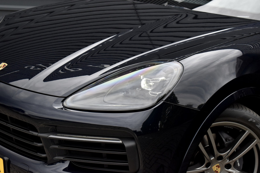 Porsche Cayenne Coupé 3.0 E-Hybrid Sport Chrono | Pano | 360 Camera | 21'' Wielen | Luchtvering | Stuurverwarming |  Stoel + Achterbankverwarming | LED Achterlichten donker |