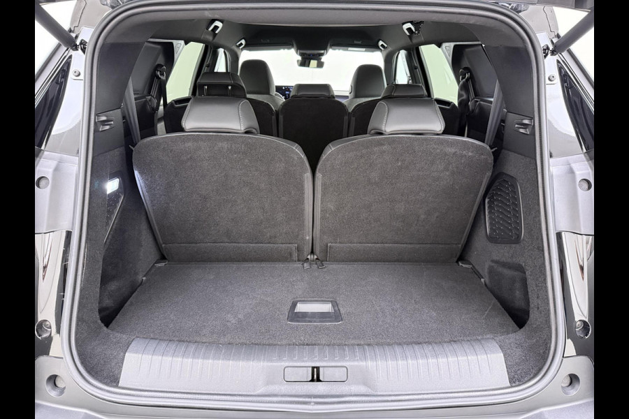 Peugeot 5008 1.2 Hybrid 145 GT 7p VAN:38.900,- VOOR:36.877,- UW HERFSTVOORDEEL:2.023,- ADAPTIVE CRUISE | 360° CAMERA | STOEL- & STUURVERWARMING | MEMORY SEAT MET MASSAGE | DODEHOEKDETECTIE | DRIVE ASSIST | FABRIEKSGARANTIE T/M 07-2027
