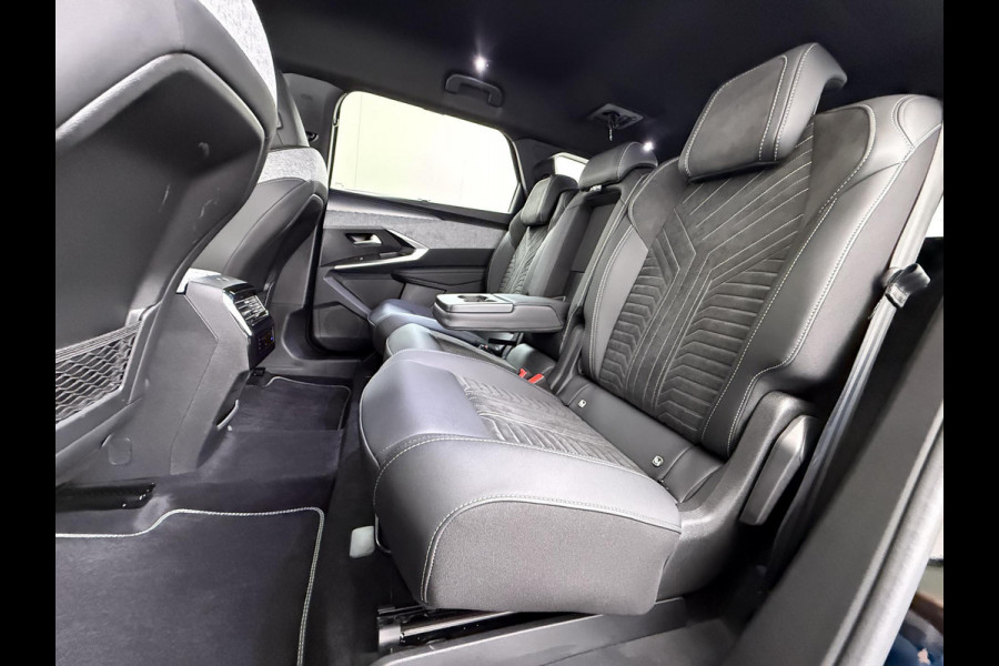 Peugeot 5008 1.2 Hybrid 145 GT 7p VAN:38.900,- VOOR:36.877,- UW HERFSTVOORDEEL:2.023,- ADAPTIVE CRUISE | 360° CAMERA | STOEL- & STUURVERWARMING | MEMORY SEAT MET MASSAGE | DODEHOEKDETECTIE | DRIVE ASSIST | FABRIEKSGARANTIE T/M 07-2027