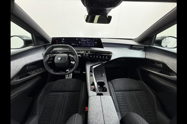 Peugeot 5008 1.2 Hybrid 145 GT 7p VAN:38.900,- VOOR:36.877,- UW HERFSTVOORDEEL:2.023,- ADAPTIVE CRUISE | 360° CAMERA | STOEL- & STUURVERWARMING | MEMORY SEAT MET MASSAGE | DODEHOEKDETECTIE | DRIVE ASSIST | FABRIEKSGARANTIE T/M 07-2027
