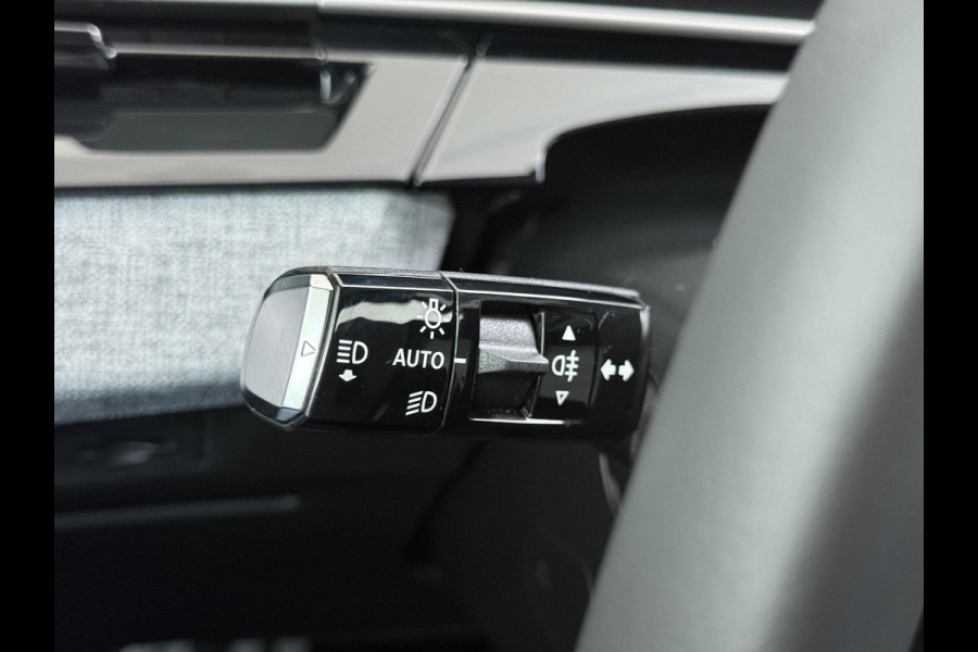 Peugeot 5008 1.2 Hybrid 145 GT 7p VAN:38.900,- VOOR:36.877,- UW HERFSTVOORDEEL:2.023,- ADAPTIVE CRUISE | 360° CAMERA | STOEL- & STUURVERWARMING | MEMORY SEAT MET MASSAGE | DODEHOEKDETECTIE | DRIVE ASSIST | FABRIEKSGARANTIE T/M 07-2027