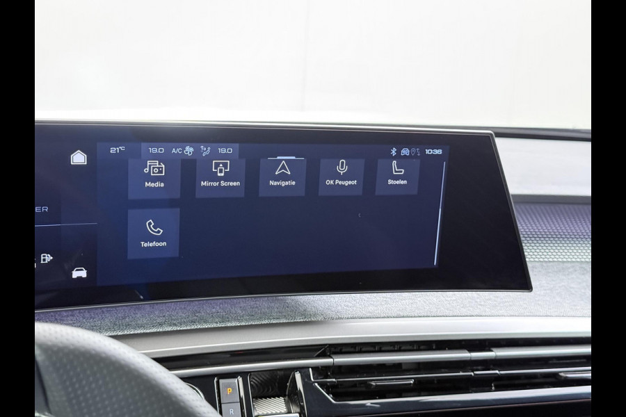 Peugeot 5008 1.2 Hybrid 145 GT 7p VAN:38.900,- VOOR:36.877,- UW HERFSTVOORDEEL:2.023,- ADAPTIVE CRUISE | 360° CAMERA | STOEL- & STUURVERWARMING | MEMORY SEAT MET MASSAGE | DODEHOEKDETECTIE | DRIVE ASSIST | FABRIEKSGARANTIE T/M 07-2027