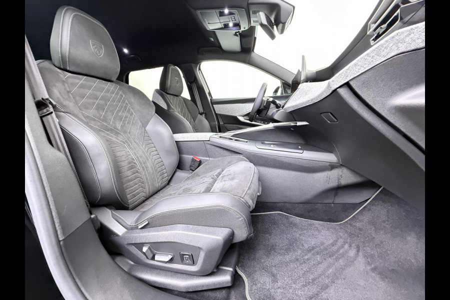 Peugeot 5008 1.2 Hybrid 145 GT 7p VAN:38.900,- VOOR:36.877,- UW HERFSTVOORDEEL:2.023,- ADAPTIVE CRUISE | 360° CAMERA | STOEL- & STUURVERWARMING | MEMORY SEAT MET MASSAGE | DODEHOEKDETECTIE | DRIVE ASSIST | FABRIEKSGARANTIE T/M 07-2027