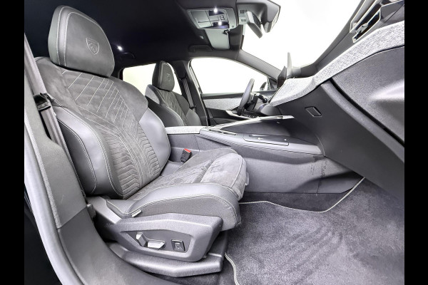 Peugeot 5008 1.2 Hybrid 145 GT 7p VAN:38.900,- VOOR:36.877,- UW HERFSTVOORDEEL:2.023,- ADAPTIVE CRUISE | 360° CAMERA | STOEL- & STUURVERWARMING | MEMORY SEAT MET MASSAGE | DODEHOEKDETECTIE | DRIVE ASSIST | FABRIEKSGARANTIE T/M 07-2027
