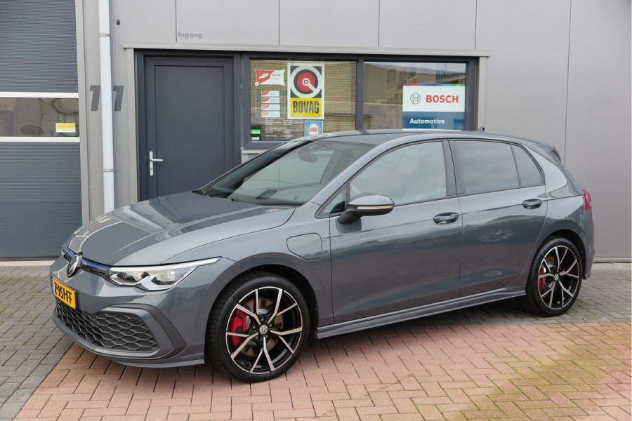 Volkswagen Golf 1.4 eHybrid 245pk GTE ,SOH 93%. Trekhaak afneembaar,ACC, PDC, Virtual cockpit,Navi, DAB+ , Carplay , Zwarte hemelbekleding, 18"LMV etc.