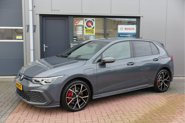 Volkswagen Golf 1.4 eHybrid 245pk GTE ,SOH 93%. Trekhaak afneembaar,ACC, PDC, Virtual cockpit,Navi, DAB+ , Carplay , Zwarte hemelbekleding, 18"LMV etc.