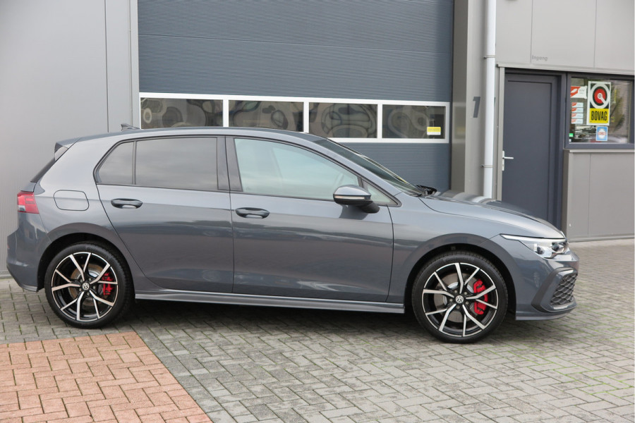 Volkswagen Golf 1.4 eHybrid 245pk GTE ,SOH 93%. Trekhaak afneembaar,ACC, PDC, Virtual cockpit,Navi, DAB+ , Carplay , Zwarte hemelbekleding, 18"LMV etc.