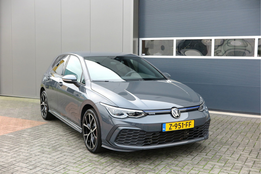 Volkswagen Golf 1.4 eHybrid 245pk GTE ,SOH 93%. Trekhaak afneembaar,ACC, PDC, Virtual cockpit,Navi, DAB+ , Carplay , Zwarte hemelbekleding, 18"LMV etc.
