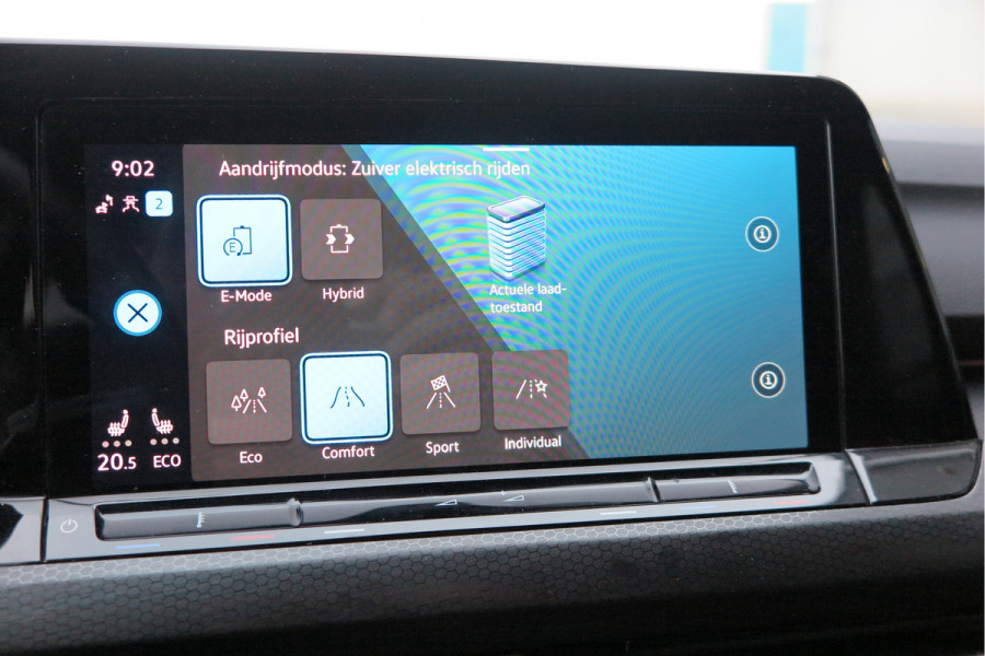 Volkswagen Golf 1.4 eHybrid 245pk GTE ,SOH 93%. Trekhaak afneembaar,ACC, PDC, Virtual cockpit,Navi, DAB+ , Carplay , Zwarte hemelbekleding, 18"LMV etc.