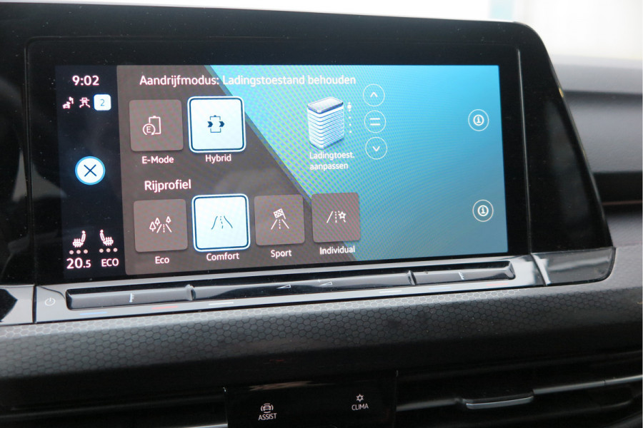 Volkswagen Golf 1.4 eHybrid 245pk GTE ,SOH 93%. Trekhaak afneembaar,ACC, PDC, Virtual cockpit,Navi, DAB+ , Carplay , Zwarte hemelbekleding, 18"LMV etc.