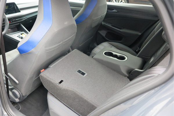 Volkswagen Golf 1.4 eHybrid 245pk GTE ,SOH 93%. Trekhaak afneembaar,ACC, PDC, Virtual cockpit,Navi, DAB+ , Carplay , Zwarte hemelbekleding, 18"LMV etc.