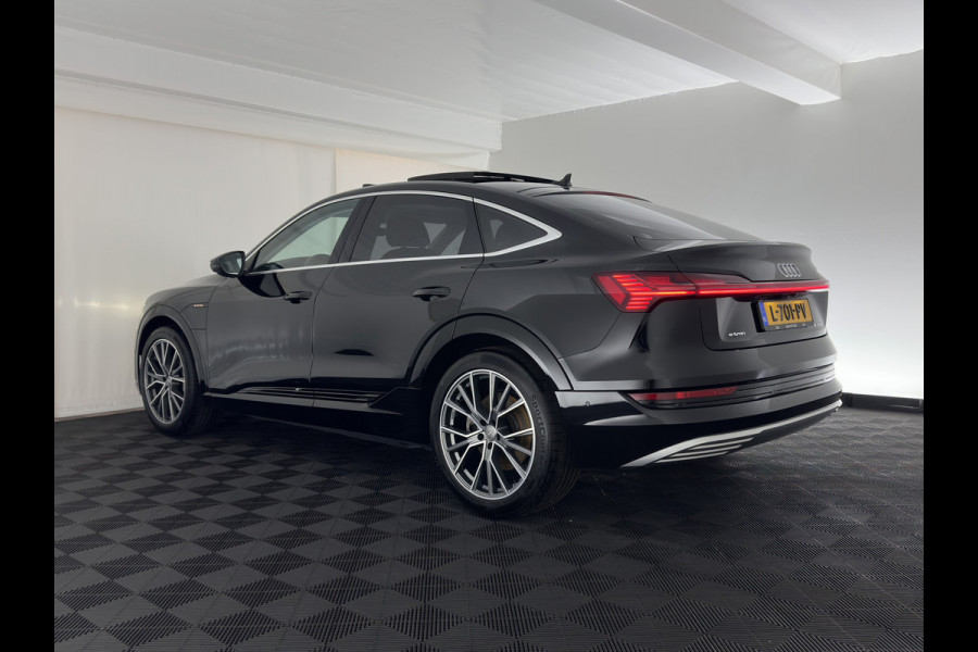 Audi e-tron Sportback 55 quattro Business edition Plus 95 kWh 3-Fase-11kW] {SoH-94%} *PANO | LEATHER | ADAPTIVE-CRUISE | MEMORY-PACK | FULL-LED | DIGI-COCKPIT | KEYLESS | CAMERA | PRIVACY-GLASS | HEATED-COMFORTSEATS | DAB+ | 21''ALU*