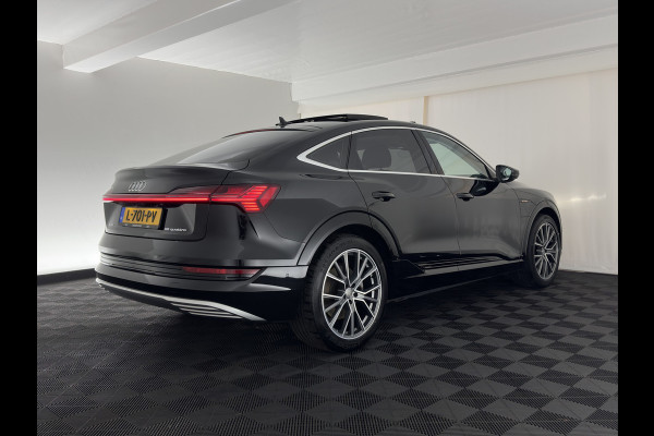 Audi e-tron Sportback 55 quattro Business edition Plus 95 kWh 3-Fase-11kW] {SoH-94%} *PANO | LEATHER | ADAPTIVE-CRUISE | MEMORY-PACK | FULL-LED | DIGI-COCKPIT | KEYLESS | CAMERA | PRIVACY-GLASS | HEATED-COMFORTSEATS | DAB+ | 21''ALU*