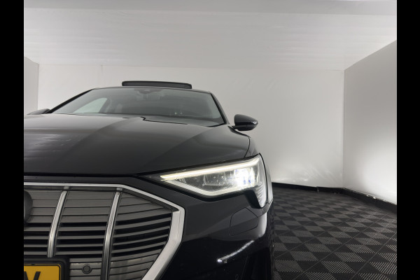 Audi e-tron Sportback 55 quattro Business edition Plus 95 kWh 3-Fase-11kW] {SoH-94%} *PANO | LEATHER | ADAPTIVE-CRUISE | MEMORY-PACK | FULL-LED | DIGI-COCKPIT | KEYLESS | CAMERA | PRIVACY-GLASS | HEATED-COMFORTSEATS | DAB+ | 21''ALU*