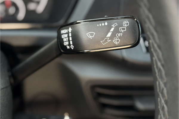 Volkswagen Caddy Cargo 1.5 TSI DSG-7 | Ergo | Camera | Carplay | ACC | Groot Scherm