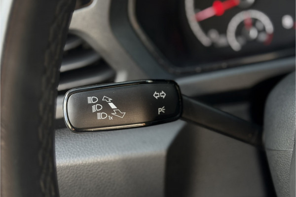 Volkswagen Caddy Cargo 1.5 TSI DSG-7 | Ergo | Camera | Carplay | ACC | Groot Scherm