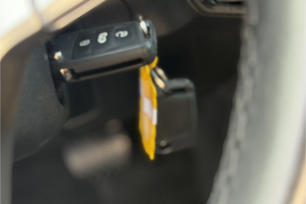 Volkswagen Caddy Cargo 1.5 TSI DSG-7 | Ergo | Camera | Carplay | ACC | Groot Scherm