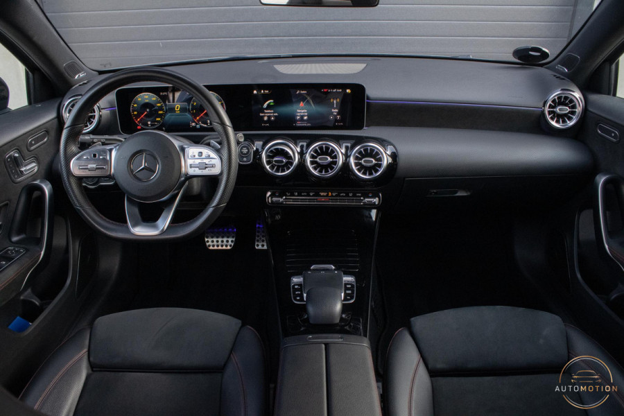 Mercedes-Benz A-Klasse 200 Business Solution AMG PANO CAMERA ACC BURMESTER MEMORY STOELVERWARMING