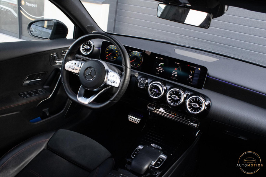 Mercedes-Benz A-Klasse 200 Business Solution AMG PANO CAMERA ACC BURMESTER MEMORY STOELVERWARMING
