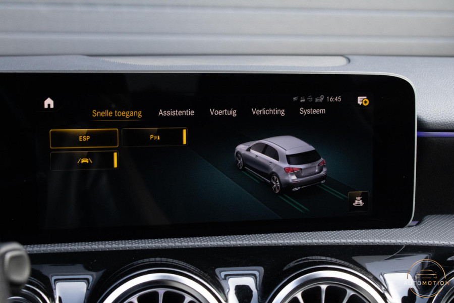 Mercedes-Benz A-Klasse 200 Business Solution AMG PANO CAMERA ACC BURMESTER MEMORY STOELVERWARMING